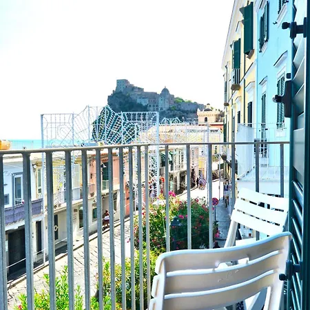 Casa Tittina Ponte Centro * Искья